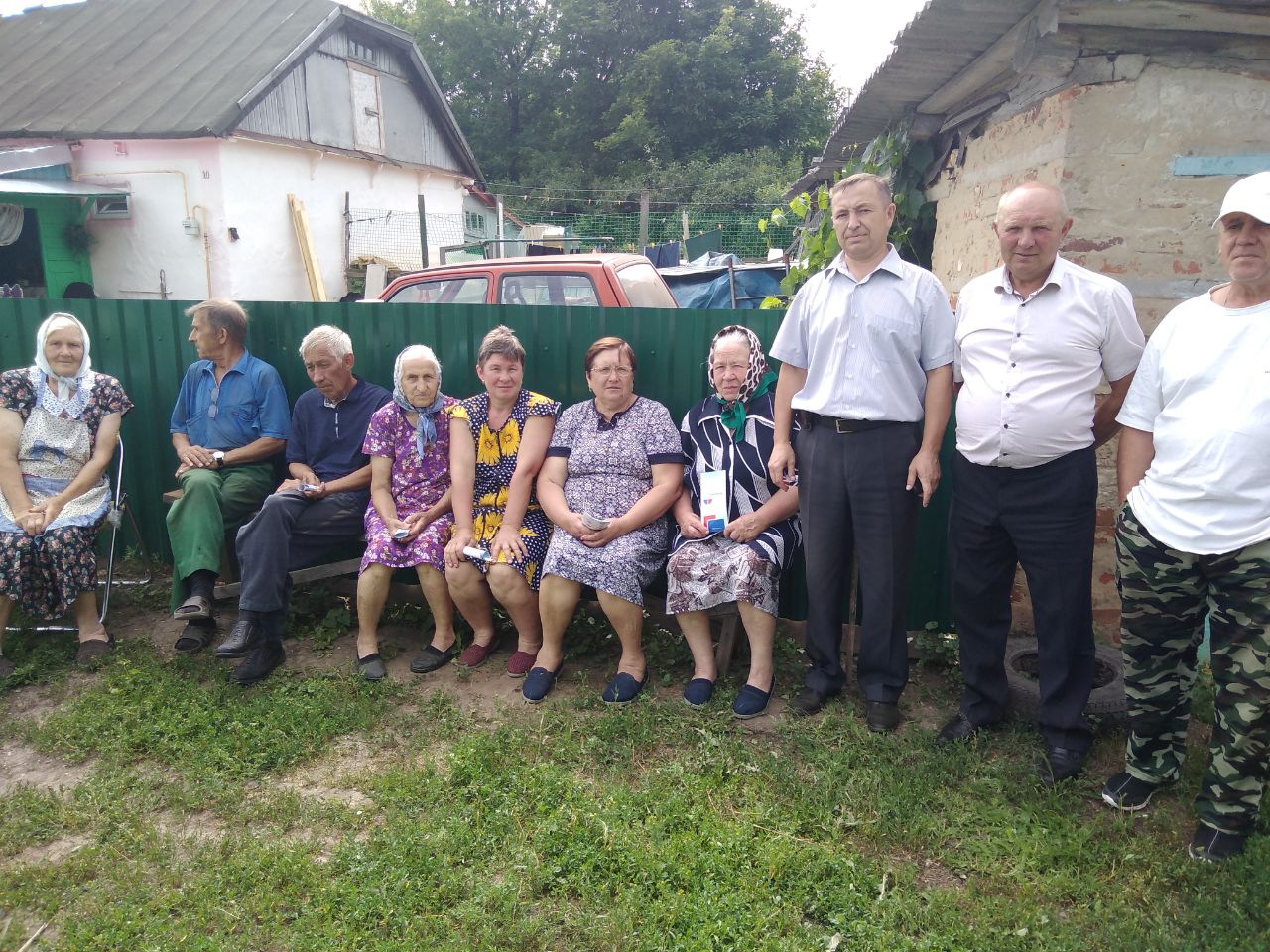 Встреча главы администрации муниципального образования Епифанское Лаврова В. А. с жителями д. Мызовка