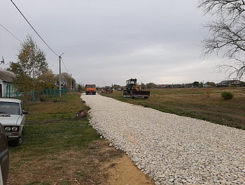 Завершились работы по отсыпке щебенем дороги в с. Суханово в рамках проекта "Народный бюджет-2020"