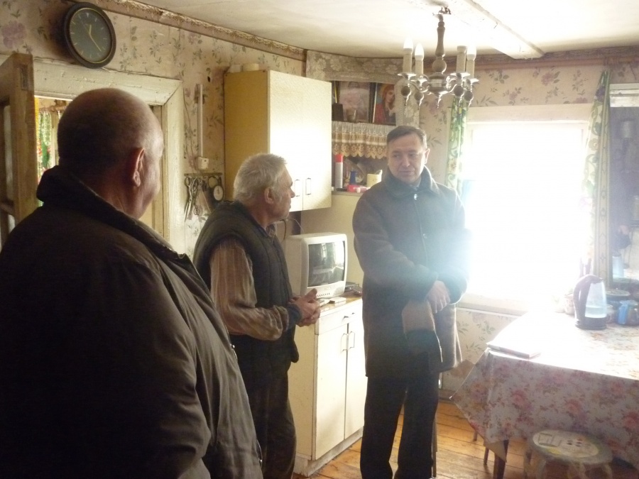 07/03/2019 глава администрации МО Епифанское Лавров В. А. провел инструктаж о действиях чрезвычайных ситуациях в период паводка в д. Крюково Кимовского района