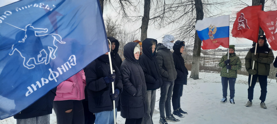 13 декабря – день освобождения поселка Епифань и Кимовского района от фашистских захватчиков. Эта дата вызывает в сердце каждого радость и горе, счастье и боль, великую гордость за свой народ, его мужество и героизм. Этот день навсегда вписан в историю Е 13 декабря – день освобождения поселка Епифань и Кимовского района от фашистских захватчиков. Эта дата вызывает в сердце каждого радость и горе, счастье и боль, великую гордость за свой народ, его мужество и героизм. Этот день навсегда вписан в историю Е