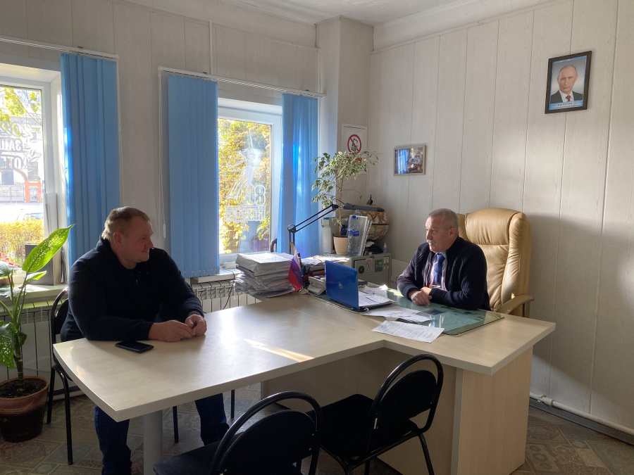 Глава администрации Сергей Алексеевич Карпов провёл приём жителей.