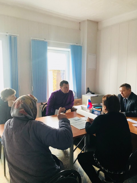 01/04/2019 прием населения по личным вопросам главой администрации МО Епифанское Лаврова В. А.