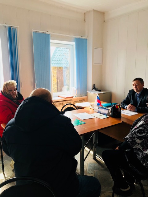 27/03/2019 прием населения по личным вопросам главой администрации МО Епифанское Лаврова В. А.