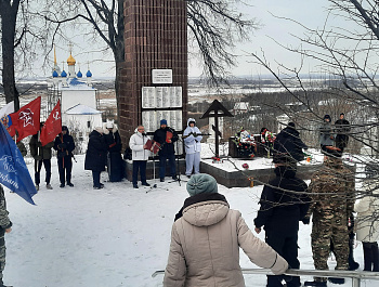 13 декабря – день освобождения поселка Епифань и Кимовского района от фашистских захватчиков. Эта дата вызывает в сердце каждого радость и горе, счастье и боль, великую гордость за свой народ, его мужество и героизм.  Этот день навсегда вписан в историю Е