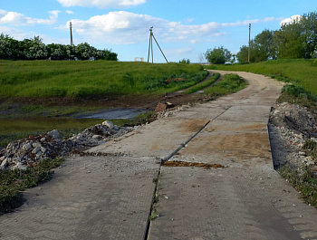 03.06.2022 в результате выпадения осадков, была размыта дорога Исаковские Выселки