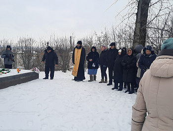 13 декабря – день освобождения поселка Епифань и Кимовского района от фашистских захватчиков. Эта дата вызывает в сердце каждого радость и горе, счастье и боль, великую гордость за свой народ, его мужество и героизм.  Этот день навсегда вписан в историю Е