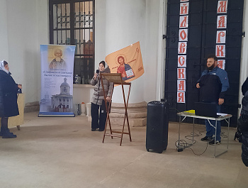 В Галерее Свято-Никольского Собора в поселке Епифань состоялось открытие Михайловской ярмарки. Благотворительная ярмарка, посвященная поддержке воинов, участвующих в СВО. Ярмарку назвали Михайловской в преддверии малого престольного праздника Собора. Прин