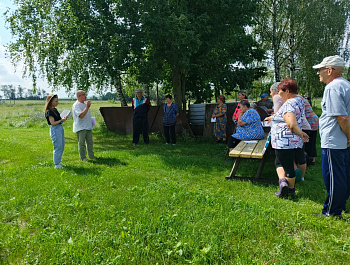 В п. Совхозный и п. Заводской 23.07.2025 провели сход жителей по вопросу газификации населенного пункта. Было разъяснено жителям порядок оформления земельных участков и домовладений, а также подача заявлений в Газпром межрегионгаз.